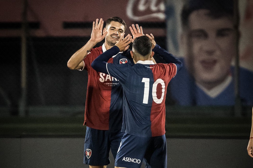 Albion derrotó 3-2 a Nacional y ahondó la crisis tricolor