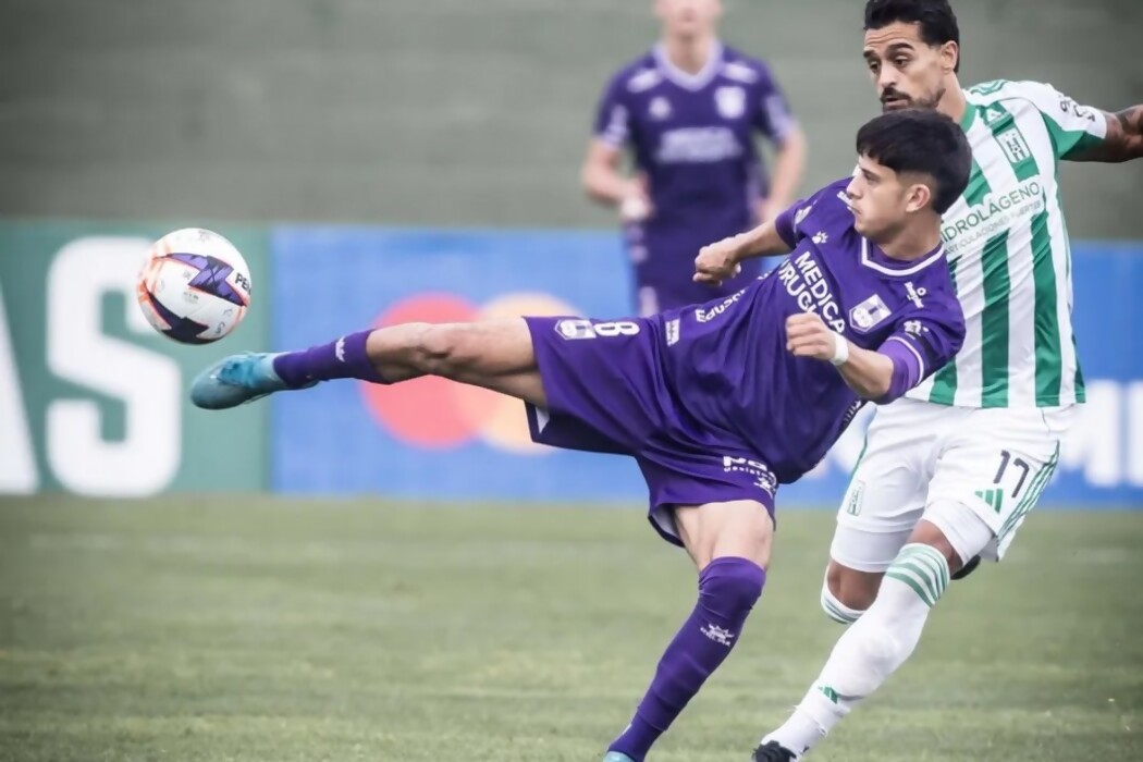 Racing y Defensor Sporting empataron sin goles por la tercera jornada del Intermedio