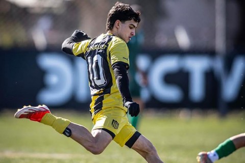 Hizo más de 70 goles en Peñarol y pasó a Boston River: ¿Quién es Marco Posse?