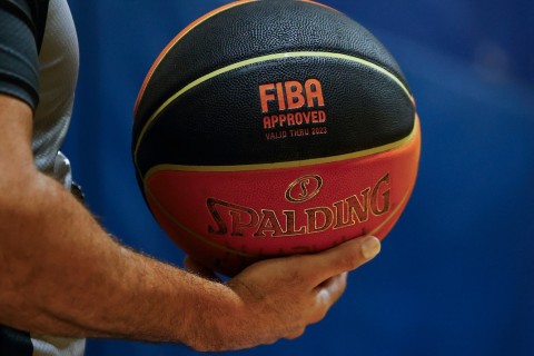 Julio Dutra: “Ser árbitro FIBA es un debe que tengo en mi carrera, ya era tarde cuando me llegó la chance”