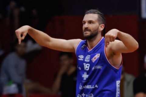 Nacional venció 85-80 a Defensor Sporting y es finalista