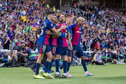 Barcelona le ganó a Real Madrid 4-3 y prácticamente aseguró la Liga de España
