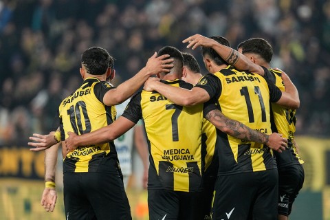 Peñarol derrotó 2-0 a Plaza Colonia