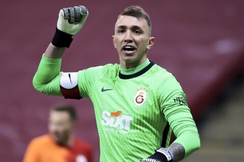 Fernando Muslera jugará en Estudiantes de La Plata