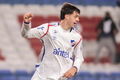 Nacional derrotó agónicamente a Danubio por 3-2