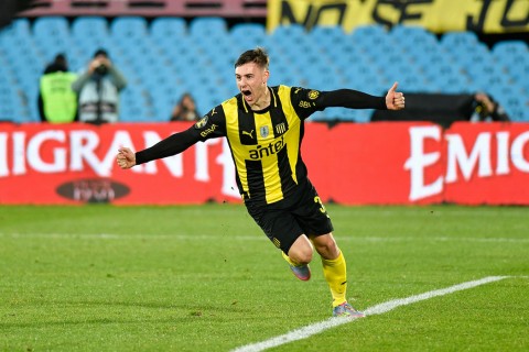 Peñarol le ganó por penales a Nacional y es campeón del Torneo Intermedio