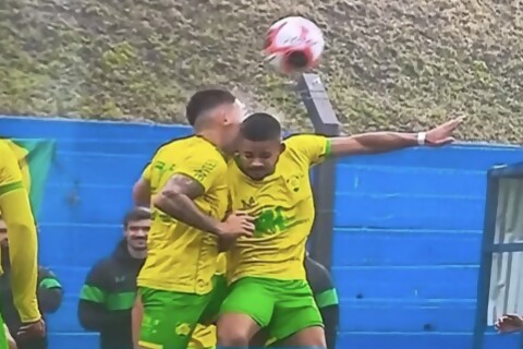 Mathias Vignoli: “un jugador con el cráneo hundido tuvo que esperar tirado en una plaza”