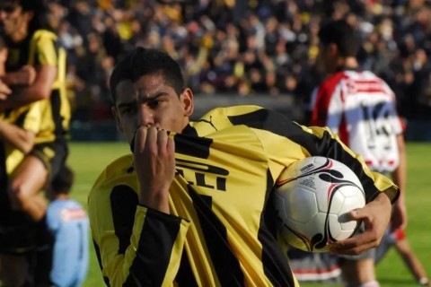 Gerardo Alcoba: “es imposible no marearse cuando llegas a Peñarol”