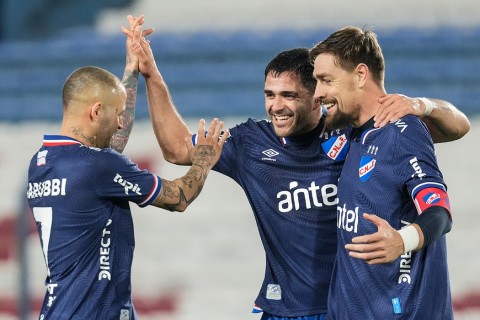 Nacional goleó 5-2 a Montevideo City Torque