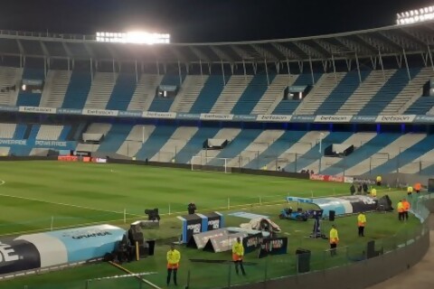 ¿Se puede suspender el partido entre Racing y Peñarol ?