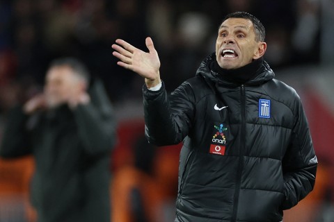 Gustavo Poyet: “Uruguay va a estar en el Mundial pero me gustaría que el equipo vuelva a enamorar”