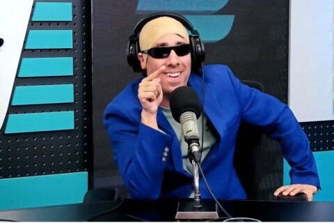 El Licenciado aprendió a pisar temas en la radio