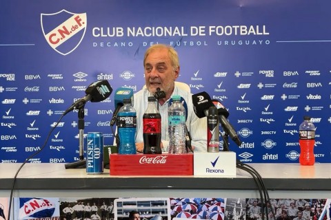 Ricardo Vairo en conferencia: “si Nacional juega mal no quiero saber los demás”