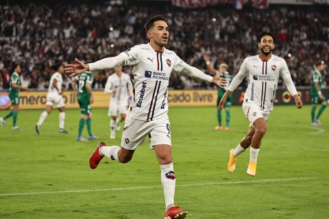 Liga de Quito dio la sorpresa y goleó 3-0 a Palmeiras