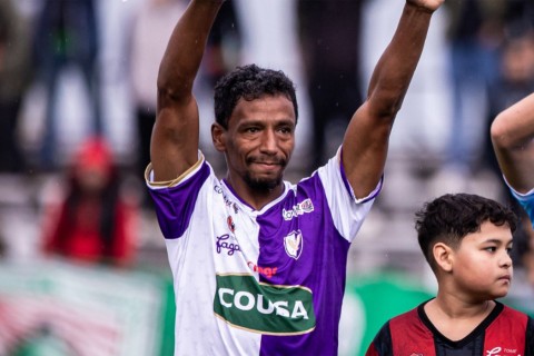 Juan Álvez se retiró del fútbol