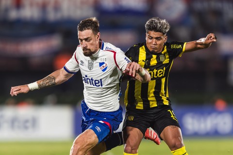 Peñarol venció por penales a Nacional y ganó la Supercopa Uruguaya 2026