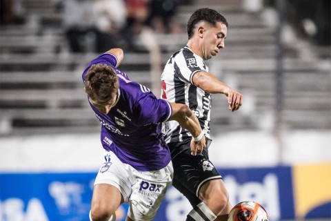 Wanderers y Defensor empataron en 1 en su debut por el Campeonato Uruguayo 2026