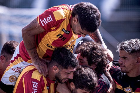 Progreso le ganó a Cerro en un partido vital por el descenso