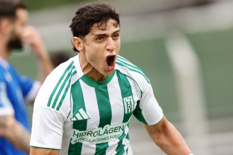 Racing superó 2-1 a Juventud de las Piedras