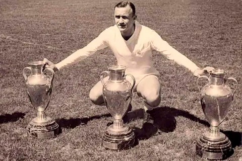 A los 96 años falleció en Madrid José Emilio Santamaría