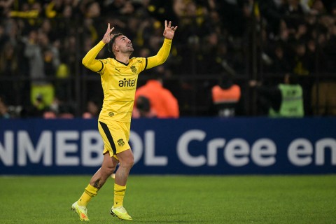 Peñarol empató 1-1 con Platense y comprometió su futuro en la Copa Libertadores