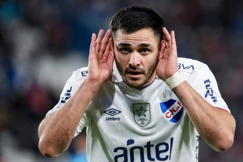 Nacional volvió a la victoria goleando 4-0 a Cerro