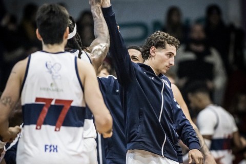 Defensor Sporting ganó 85-78 y eliminó a Malvín