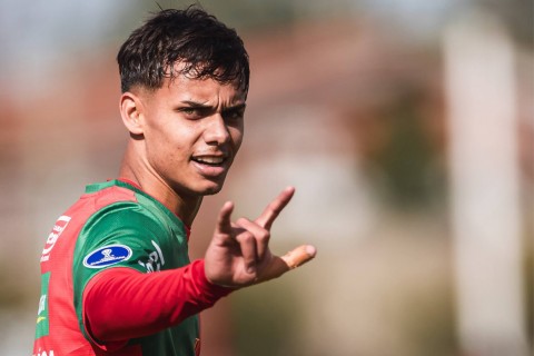 Boston River goleó 4-1 a Cerro por la primera fecha del Intermedio