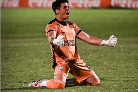 Irrazábal: “Yo pondría a Muslera de titular en el Mundial”