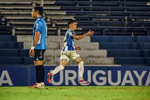 Cerro Largo superó 2-0 a Cerro por la fecha 3 del Intermedio
