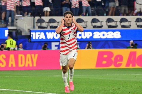 Estados Unidos goleó 4-1 a Paraguay por la primera jornada del grupo D