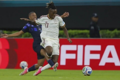 Nico Williams apuntó contra Nicolás de la Cruz tras su lesión en el partido frente a Uruguay