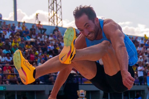 Emiliano Lasa campeón panamericano de salto largo