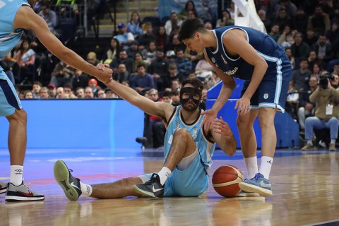 Uruguay perdió 91-76 frente a Argentina