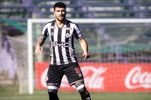 Wanderers derrotó agónicamente 1-0 a Defensor Sporting