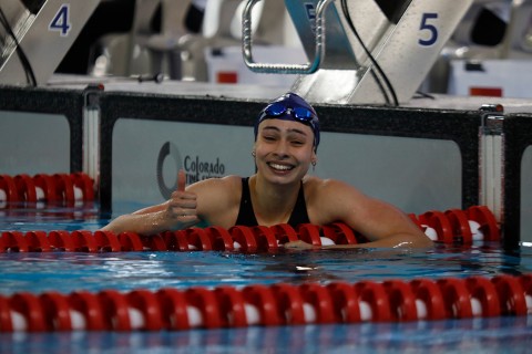 Angelina Solari medalla de oro en natación