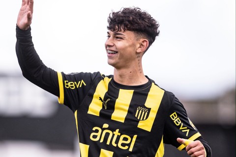 Thiago Espinosa: “en el clásico no estuve a la altura”