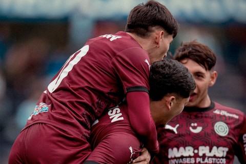Montevideo City Torque venció 3-1 a Cerro y es el líder provisorio del Clausura