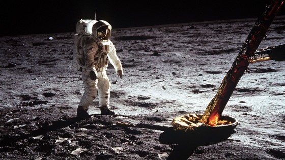 Cómo el hombre llegó a la luna y para qué sirvió — Fede Hartman — No Toquen Nada | El Espectador 810
