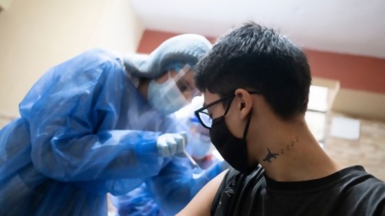 Hugo Bai opina de la reforma de la seguridad social, Darwin de la vacunación a adolescentes — NTN Concentrado — No Toquen Nada | El Espectador 810