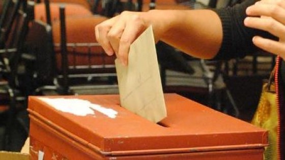 Encuestas: la intención de voto a mitad de período — Cuestión política: Dr. Daniel Chasquetti — Más Temprano Que Tarde | El Espectador 810