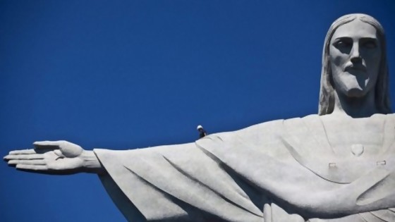Los 90 años del Cristo Redentor: la “biografía” de un ícono que refleja la historia de Brasil — Denise Mota — No Toquen Nada | El Espectador 810