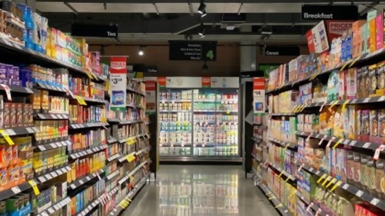 Nuevos trucos psicológicos que usan los supermercadistas para que gastemos más dinero — Segmento humorístico — La Venganza sera terrible | El Espectador 810