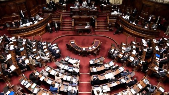 Otro 8M: El estancamiento de la representación femenina en el Parlamento uruguayo — Cuestión política: Dr. Daniel Chasquetti — Más Temprano Que Tarde | El Espectador 810