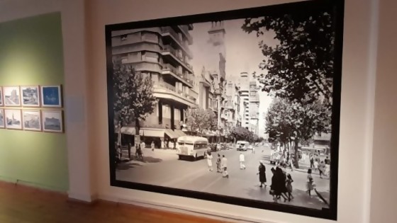 El archivo liberado: una muestra de fotografía que invita a recorrer la Montevideo de principios del Siglo XX — Qué tiene la tarde — Más Temprano Que Tarde | El Espectador 810