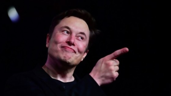 Elon Musk es el nuevo jefe tuitero — Victoria Gadea — No Toquen Nada | El Espectador 810