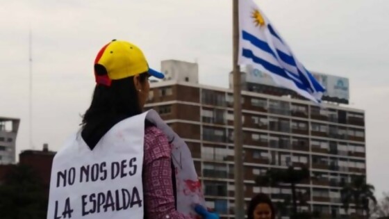 Migración: El nuevo marco normativo y los nuevos requisitos significan una barrera para quienes aspiran a residir formalmente en Uruguay — Cuestión de derechos: Dr. Juan Ceretta — Más Temprano Que Tarde | El Espectador 810