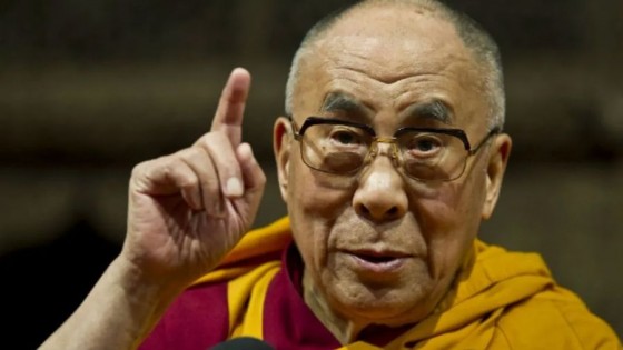 El entorno del Dalai Lama y una explicación absurda — Claudio Fantini — Primera Mañana | El Espectador 810