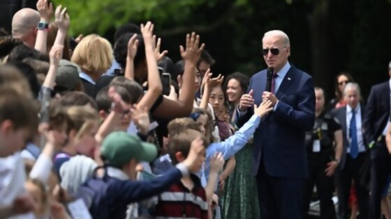 Biden se lanza a la reelección en una batalla para alquilar bastones, según Darwin — Darwin concentrado — No Toquen Nada | El Espectador 810