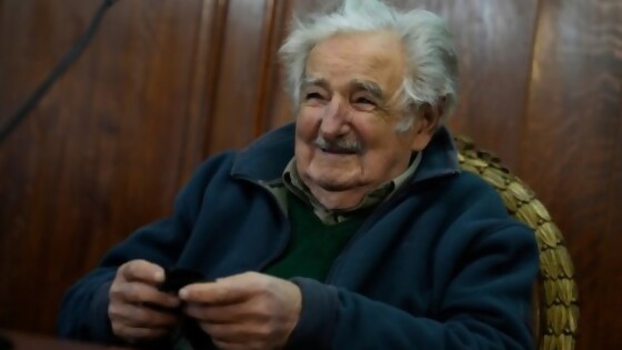 Mujica se quiere jugar unas fichas por Massa/ Las excusas de Argimón para apoyar a Delgado — Columna de Darwin — No Toquen Nada | El Espectador 810